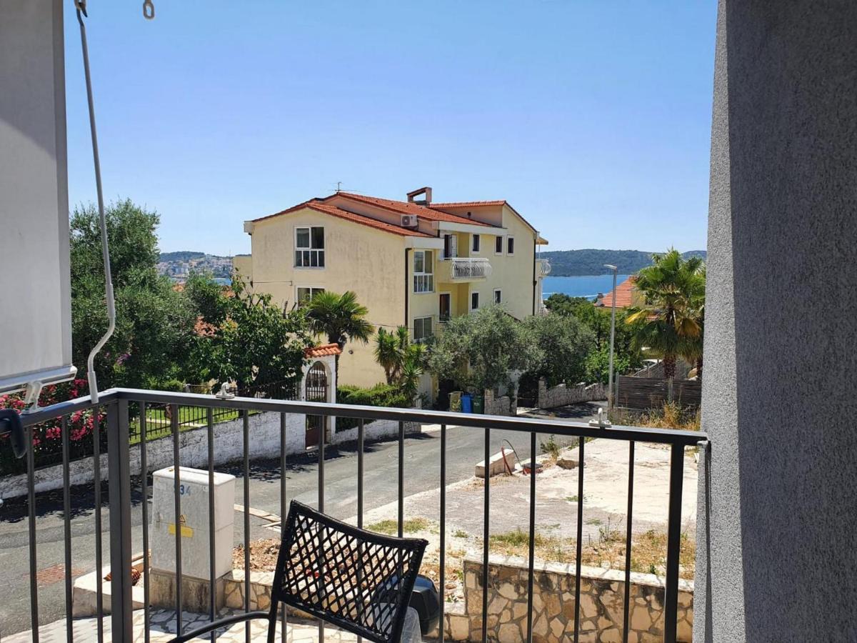 Apartment Adriatic - Saldun Trogir Exterior photo